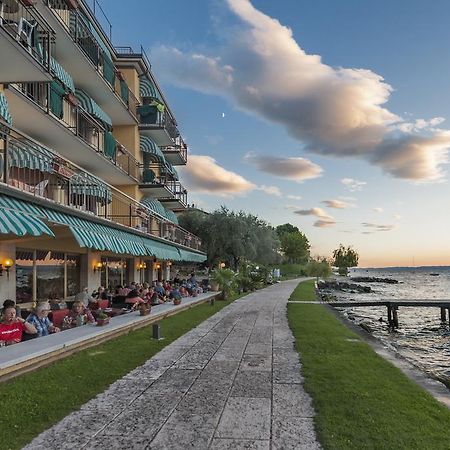 Hotel Nettuno Brenzone sul Garda Exterior photo